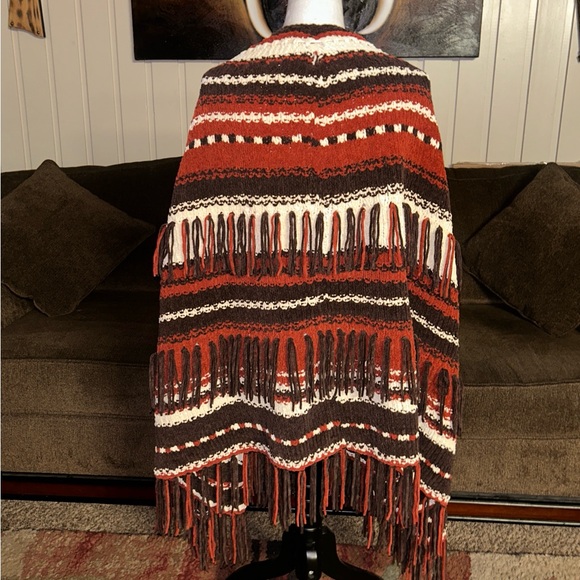 Vintage • Southwestern• Alpaca Fabric • Brown/Beige • One Size • Fringe • Poncho - Picture 6 of 14